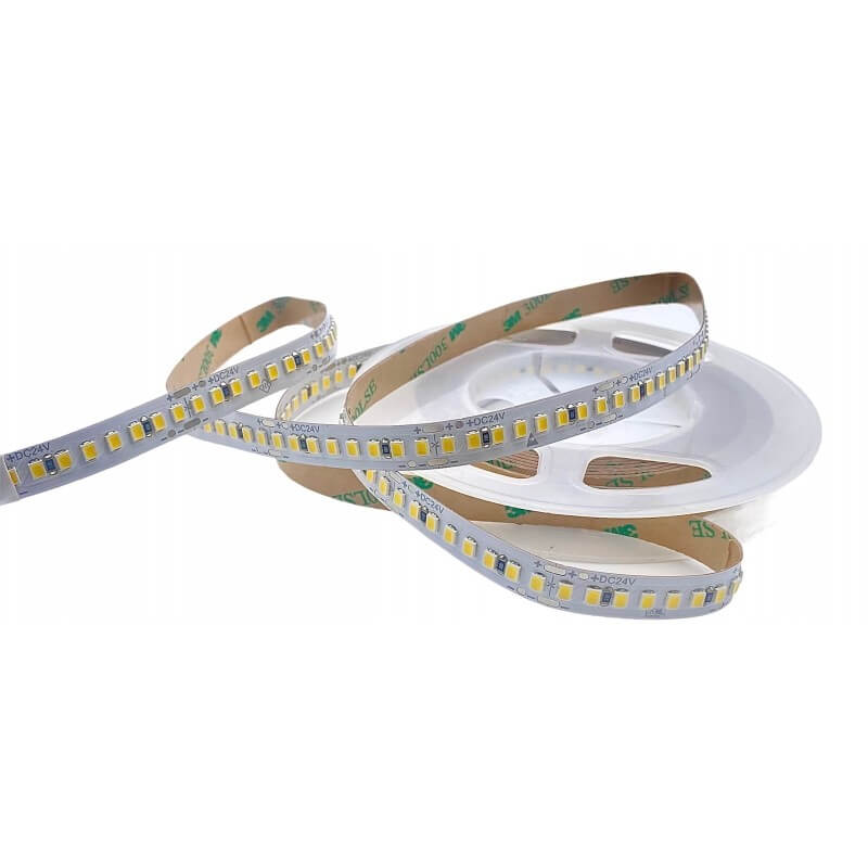 Ruban hyper puissant UHQ-192LED-18W-6K Blanc 6500k 24v 3M 2845 LM/M Ruban hyper puissant UHQ-192LED-18W-6K Blanc 6500k 24v 3M 2845 LM/M
