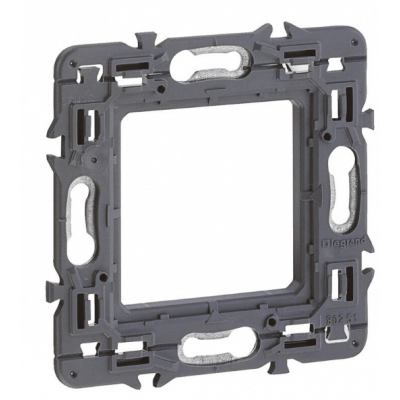 Support de fixation Legrand Batibox compatible Mosaic, Céliane, Soliroc LE080251